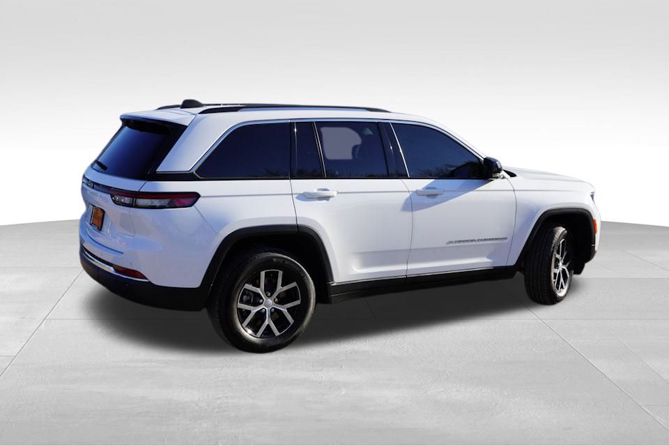 2022 Jeep Grand Cherokee Limited 4xe photo 2