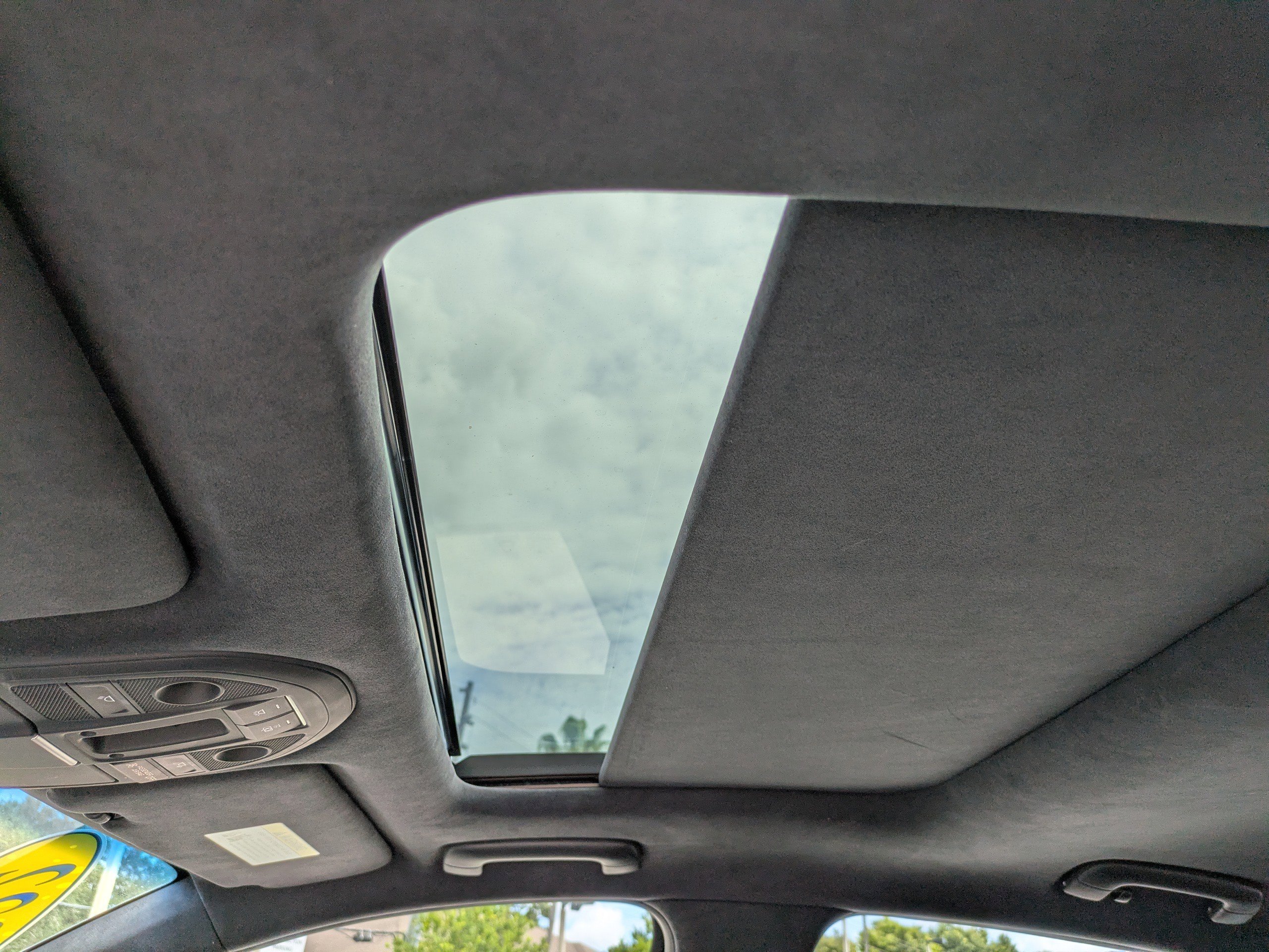 2022 Genesis G70 3.3T photo 18