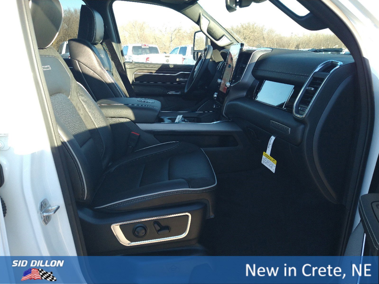 2025 Ram 1500 Laramie photo 4