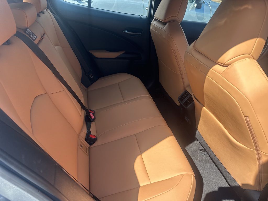 2025 Lexus UX Premium photo 9