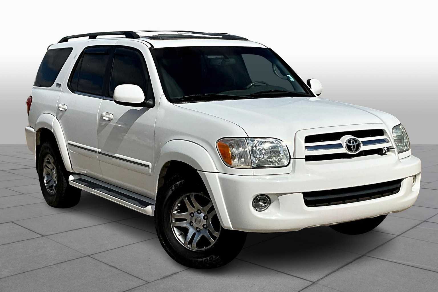 2005 Toyota Sequoia SR5 photo 2