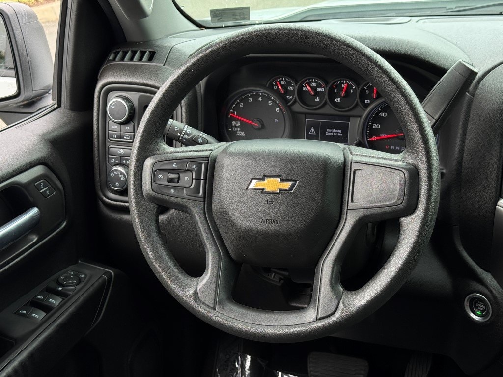 2022 Chevrolet Silverado 1500 Custom photo 9