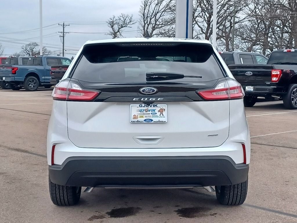 2024 Ford Edge SE photo 12