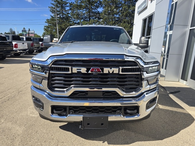 2026 Ram 2500 Tradesman photo 2