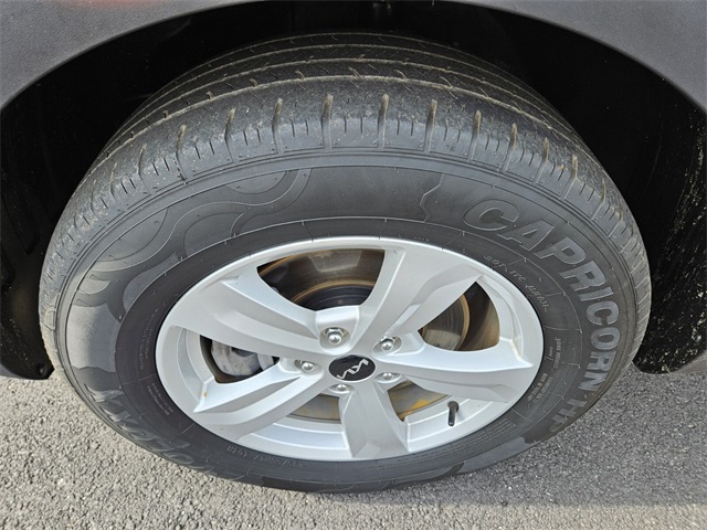 2022 Kia Sorento LX photo 19