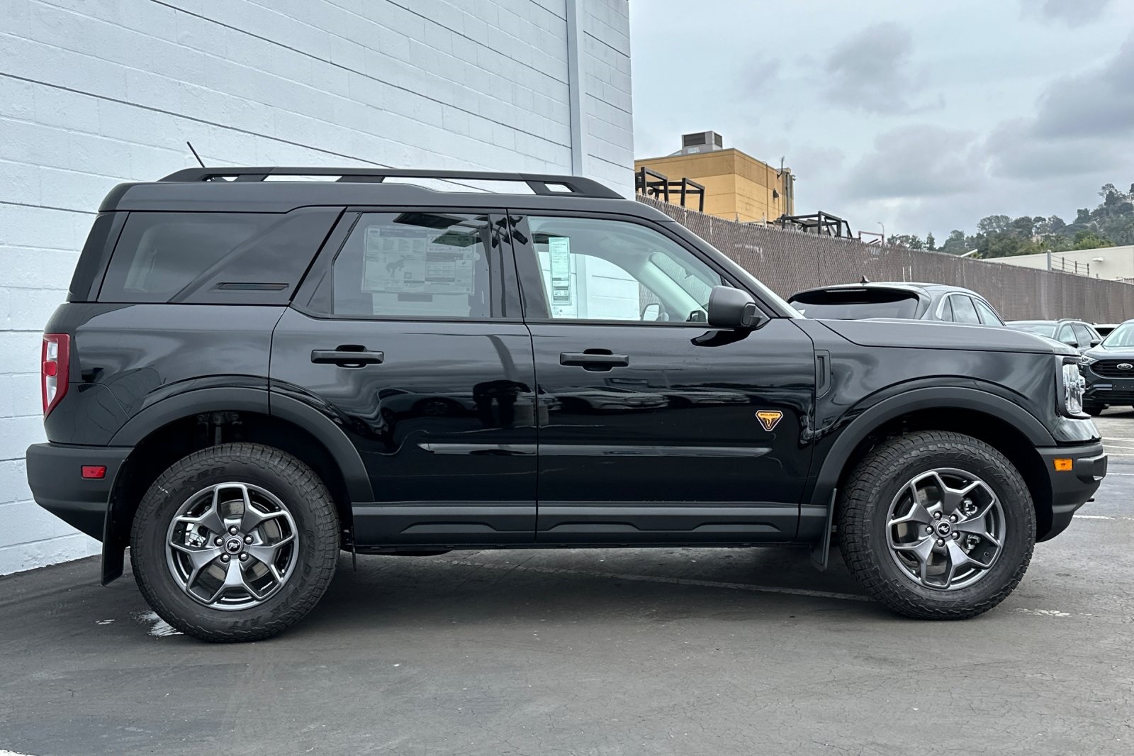 2024 Ford Bronco Sport Badlands photo 2