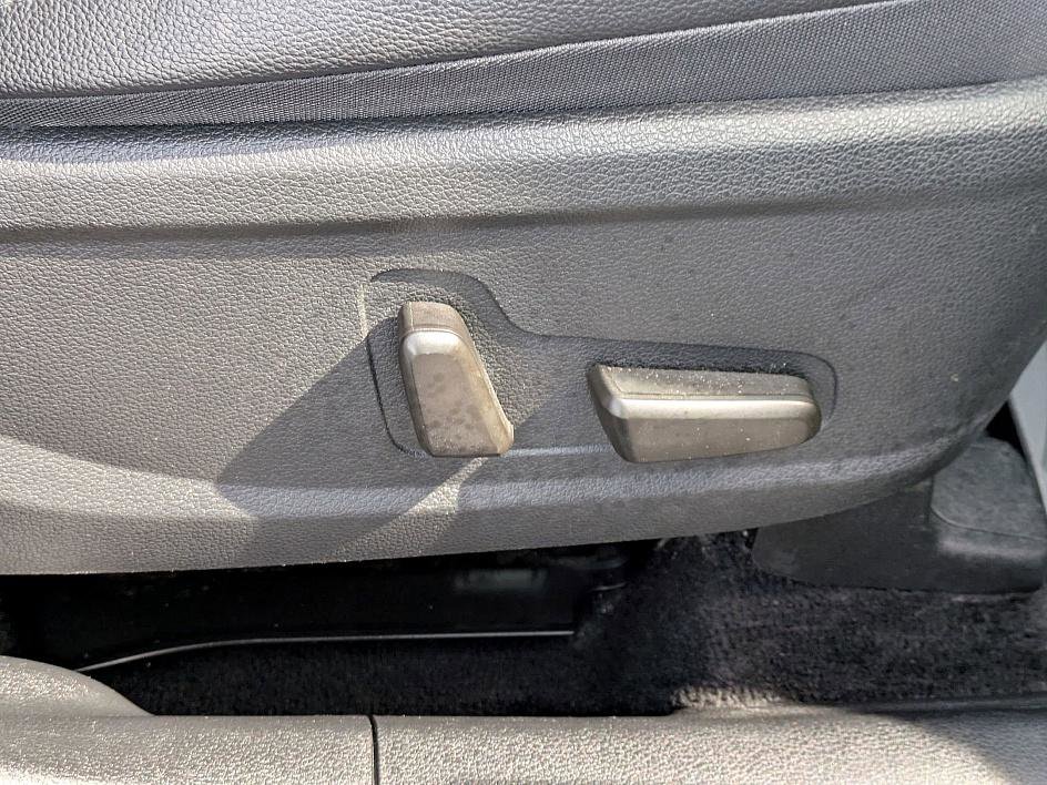 2020 Hyundai Santa Fe Limited photo 39