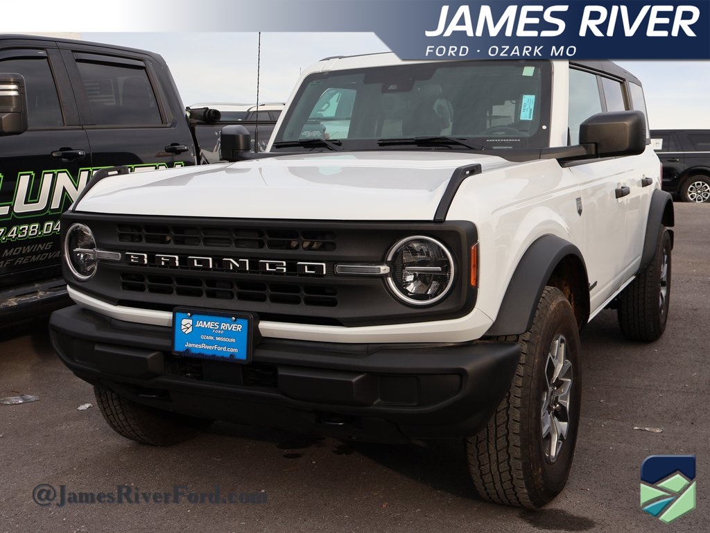 2025 Ford Bronco 4-Door Big Bend's photo
