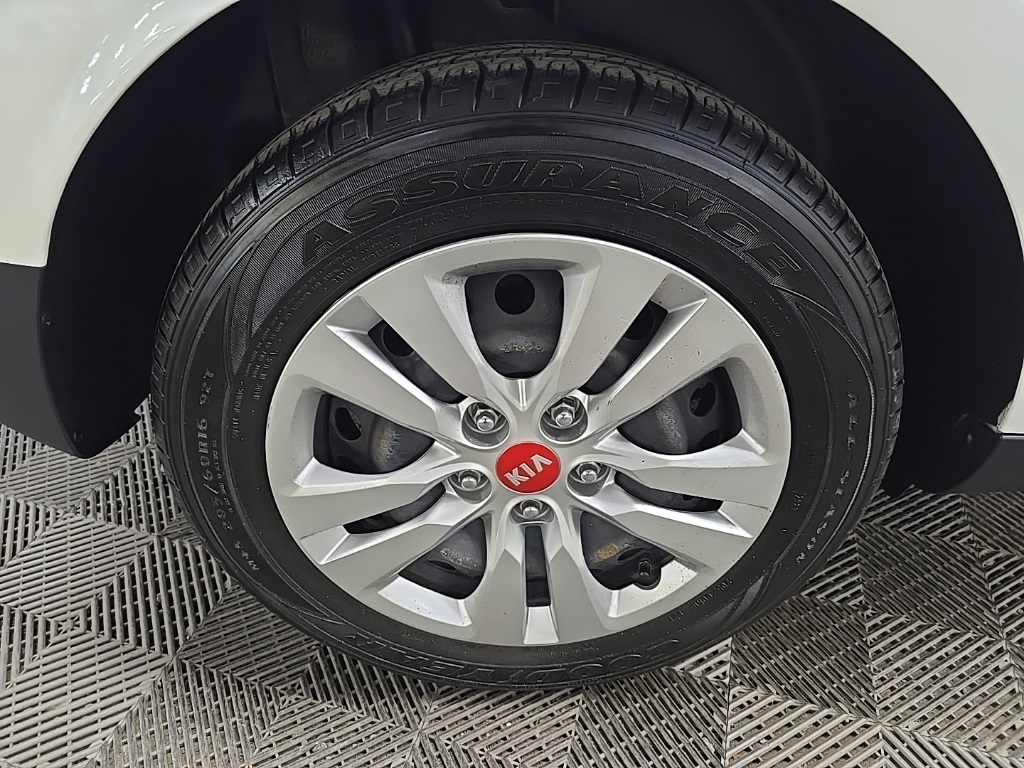 2021 Kia Soul LX photo 12