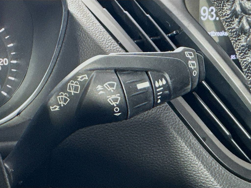 2018 Ford Escape SEL photo 13