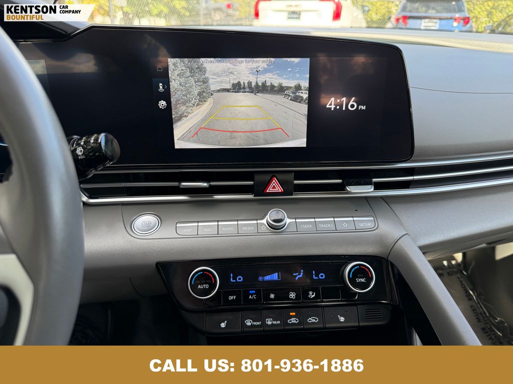 2025 Hyundai Elantra SEL Convenience photo 20