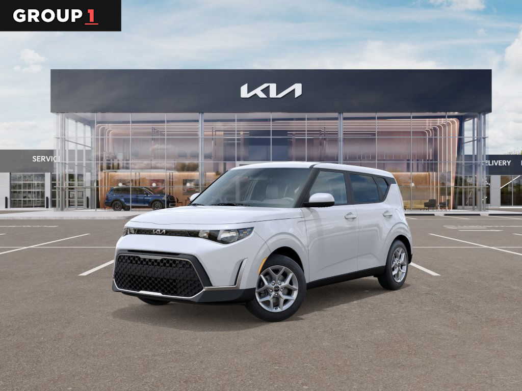 2025 Kia Soul LX's photo