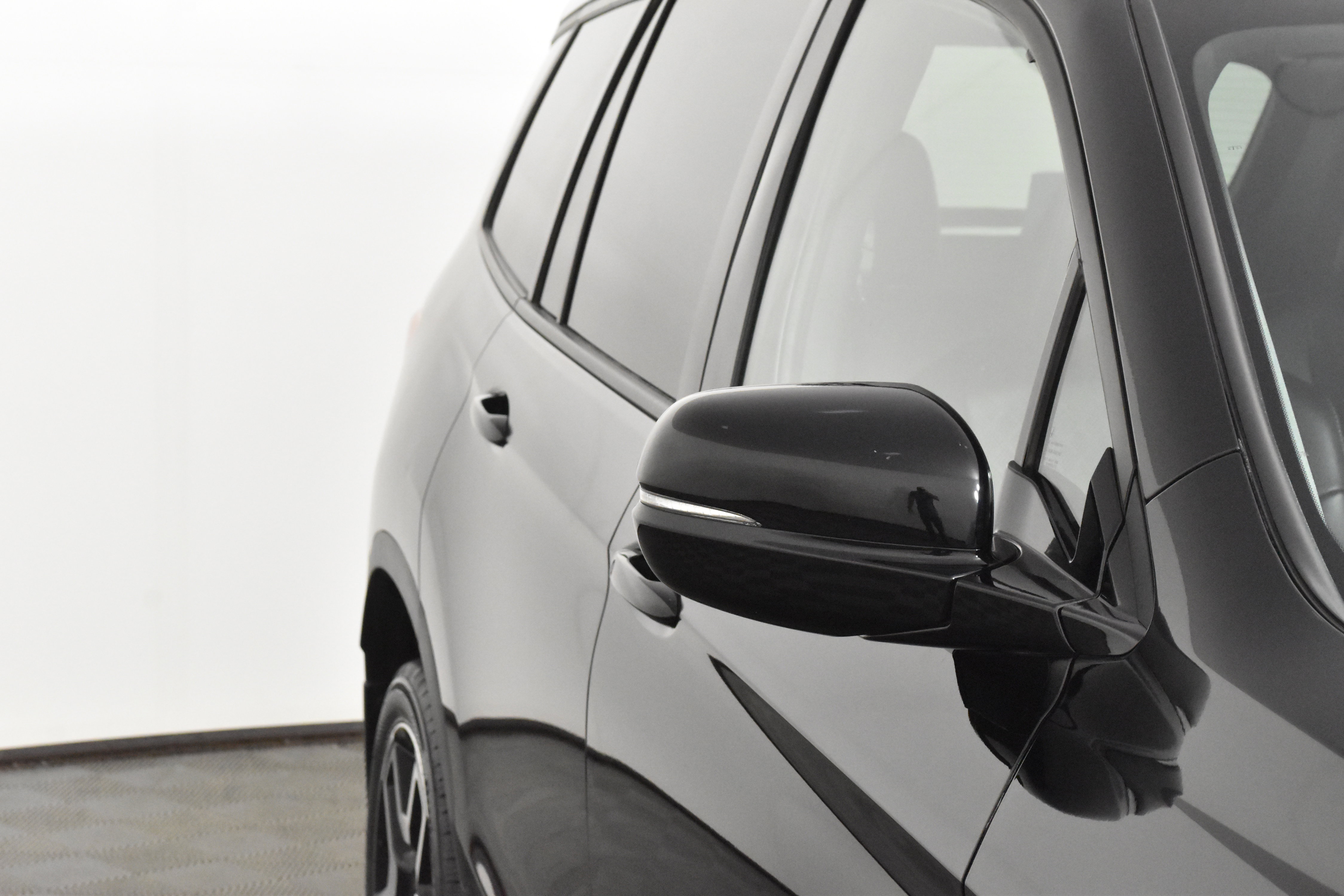 2023 Honda Passport Elite photo 3