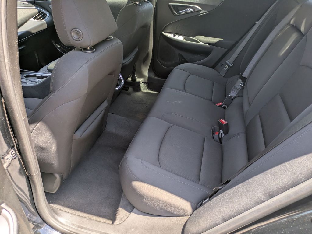 2022 Chevrolet Malibu 1LT photo 23