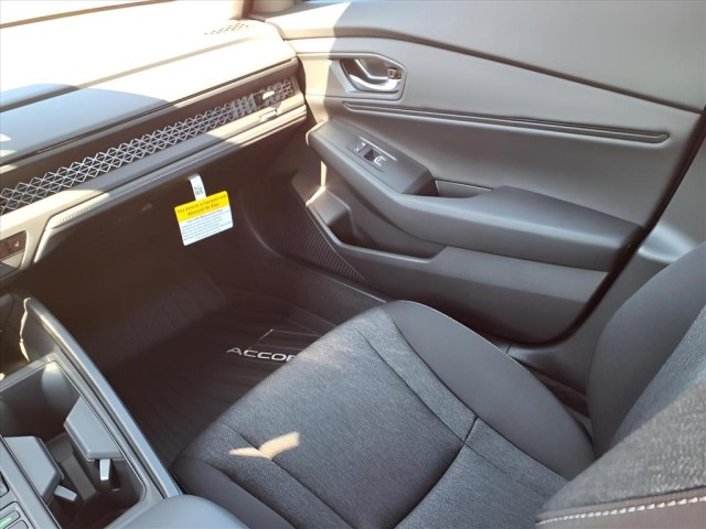 2025 Honda Accord SE photo 12
