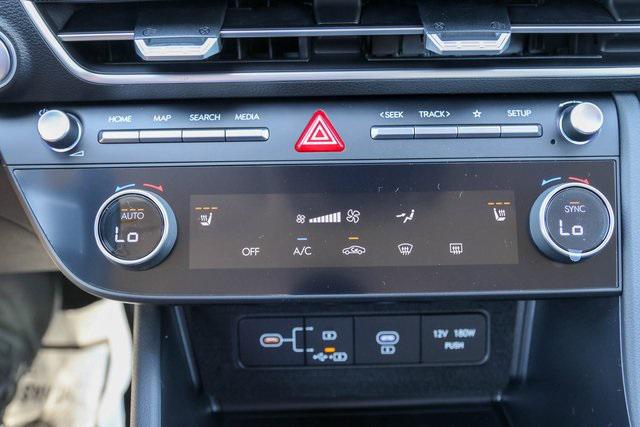 New 2025 White Hyundai SEL image 15