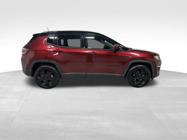 2021 Jeep Compass Altitude photo 2