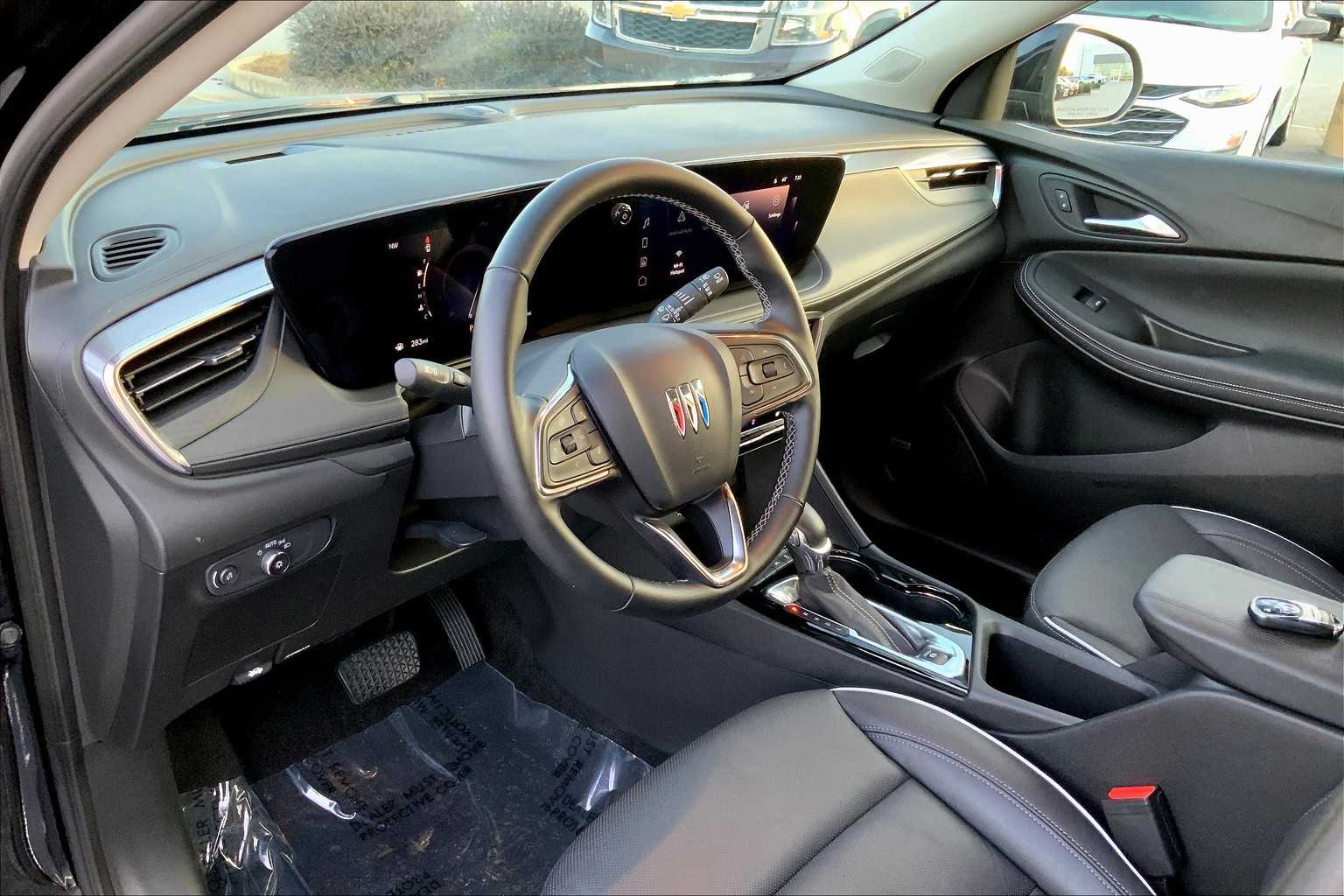 2024 Buick Encore GX Avenir photo 16