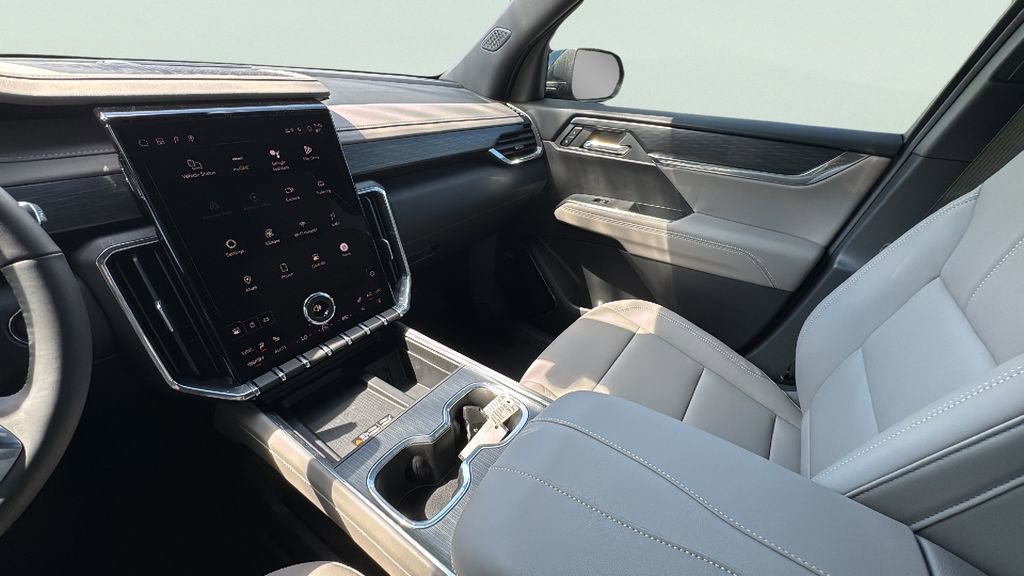 2026 Gmc Acadia Elevation photo 36