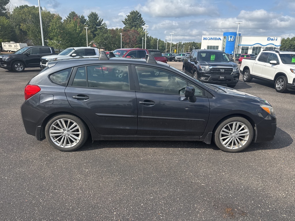 2013 Subaru Impreza 2.0i Premium photo 3