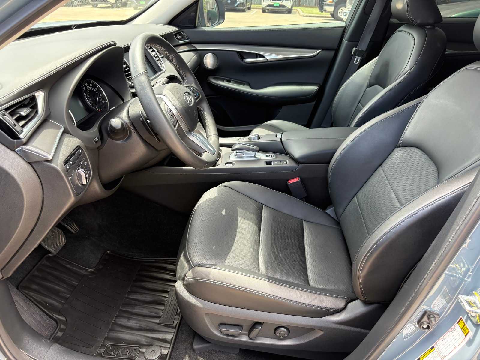 Used 2023 Slate Gray INFINITI LUXE image 14