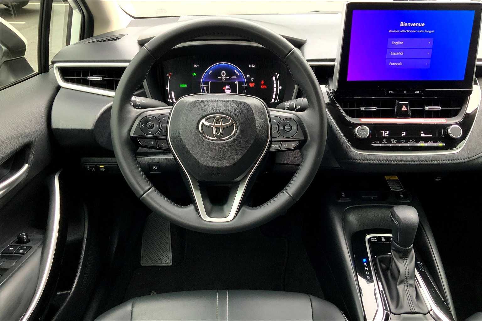 2025 Toyota Corolla Hybrid XLE photo 5