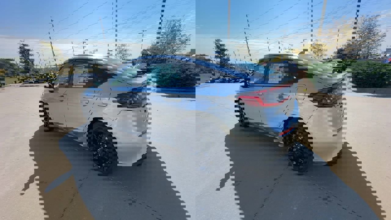 2026 Honda Civic Hatchback Sport Hybrid photo 4