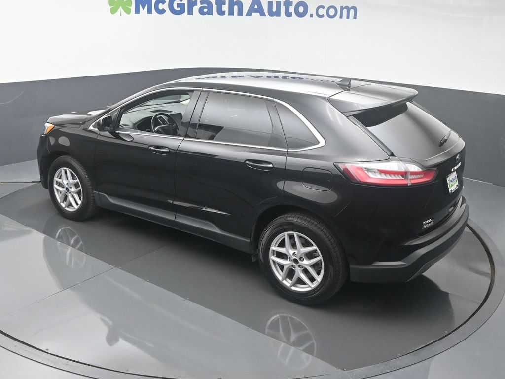 2022 Ford Edge SEL photo 18