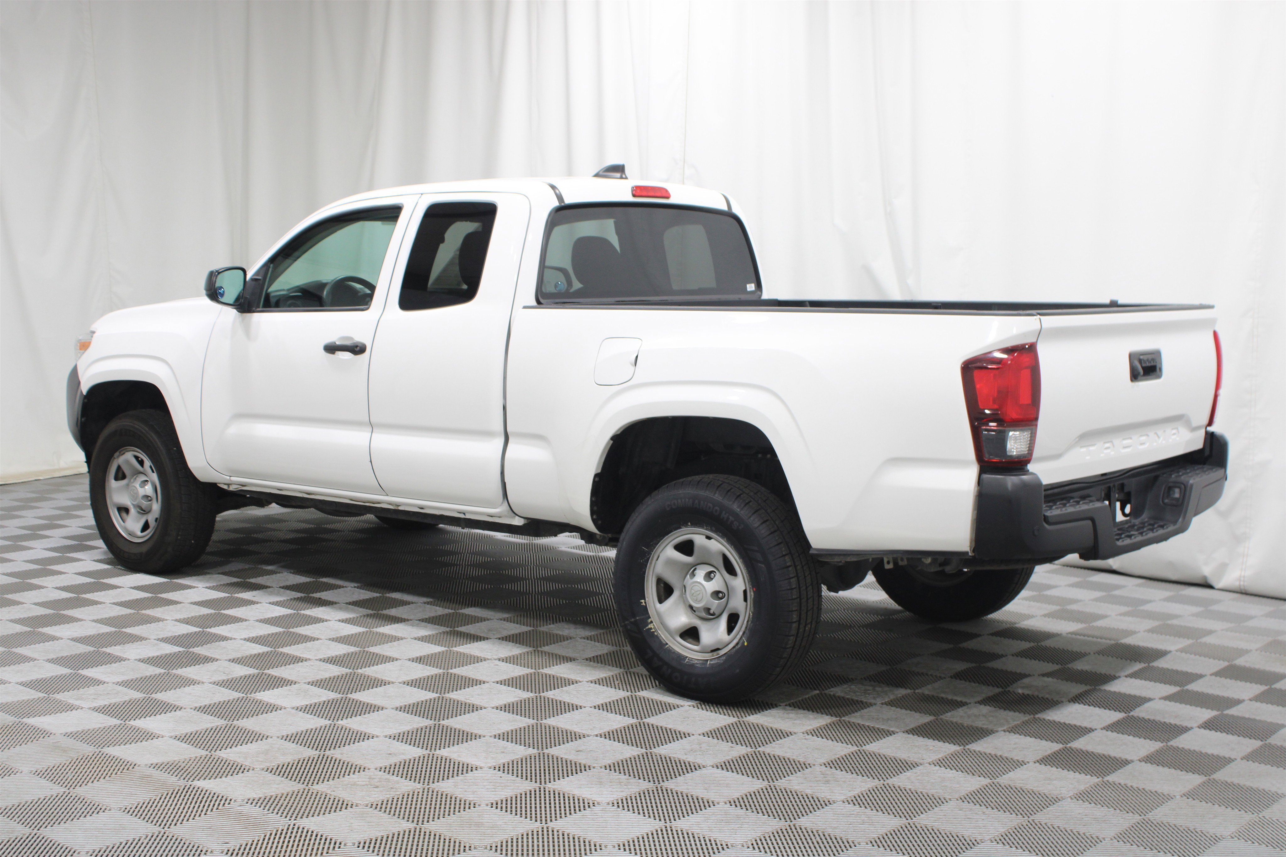 2022 Toyota Tacoma SR photo 15