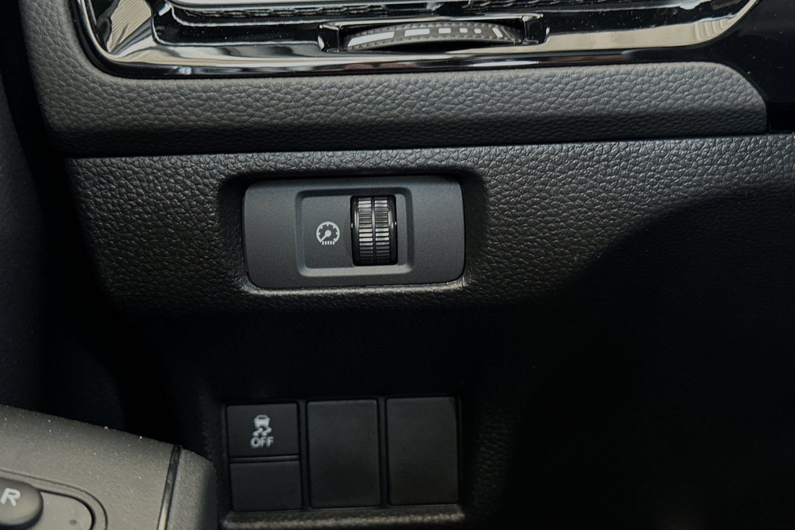 2025 Honda Civic Sport photo 26
