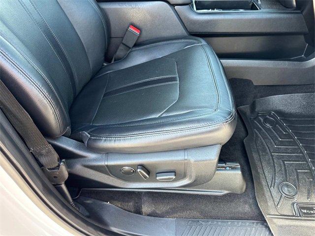 2019 Ford Expedition MAX Limited photo 16