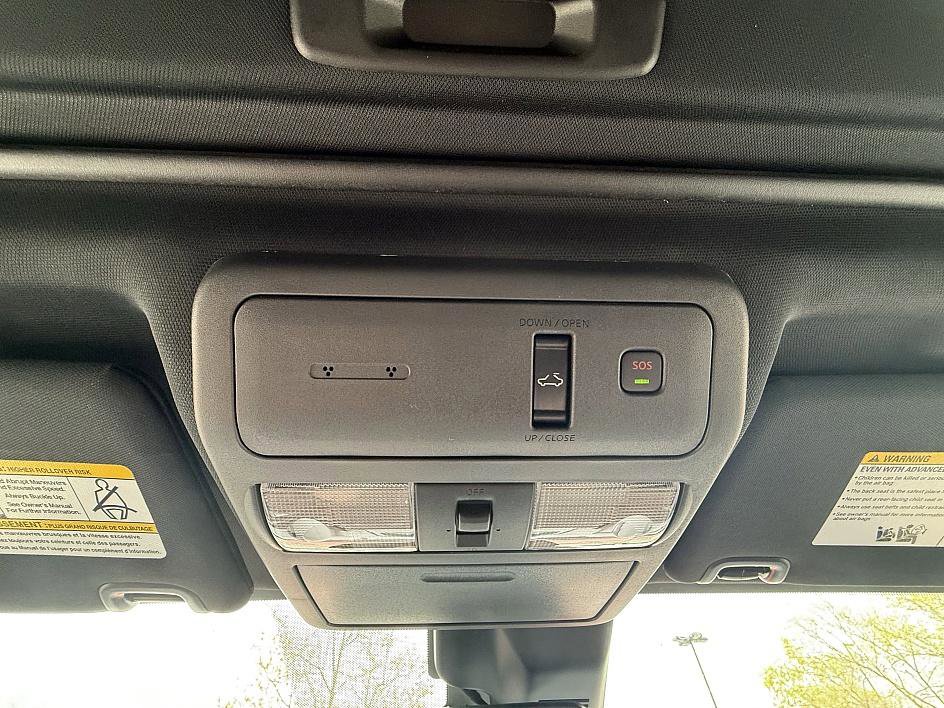 2025 Nissan Frontier PRO-4X photo 20