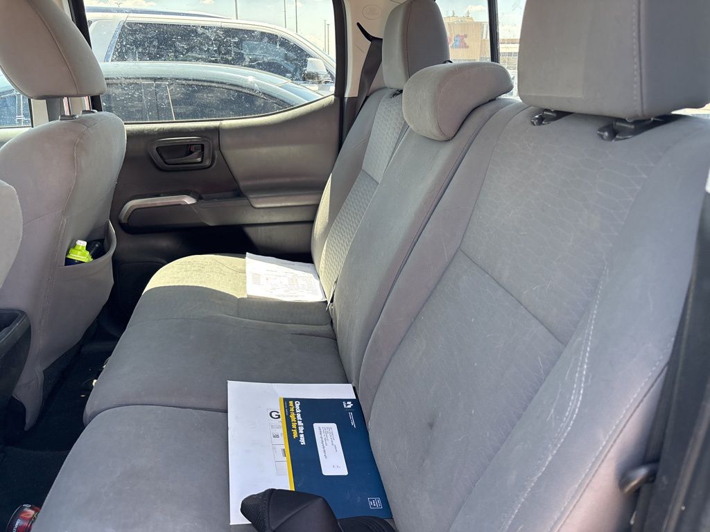 2019 Toyota Tacoma SR5 V6 Double Cab photo 17