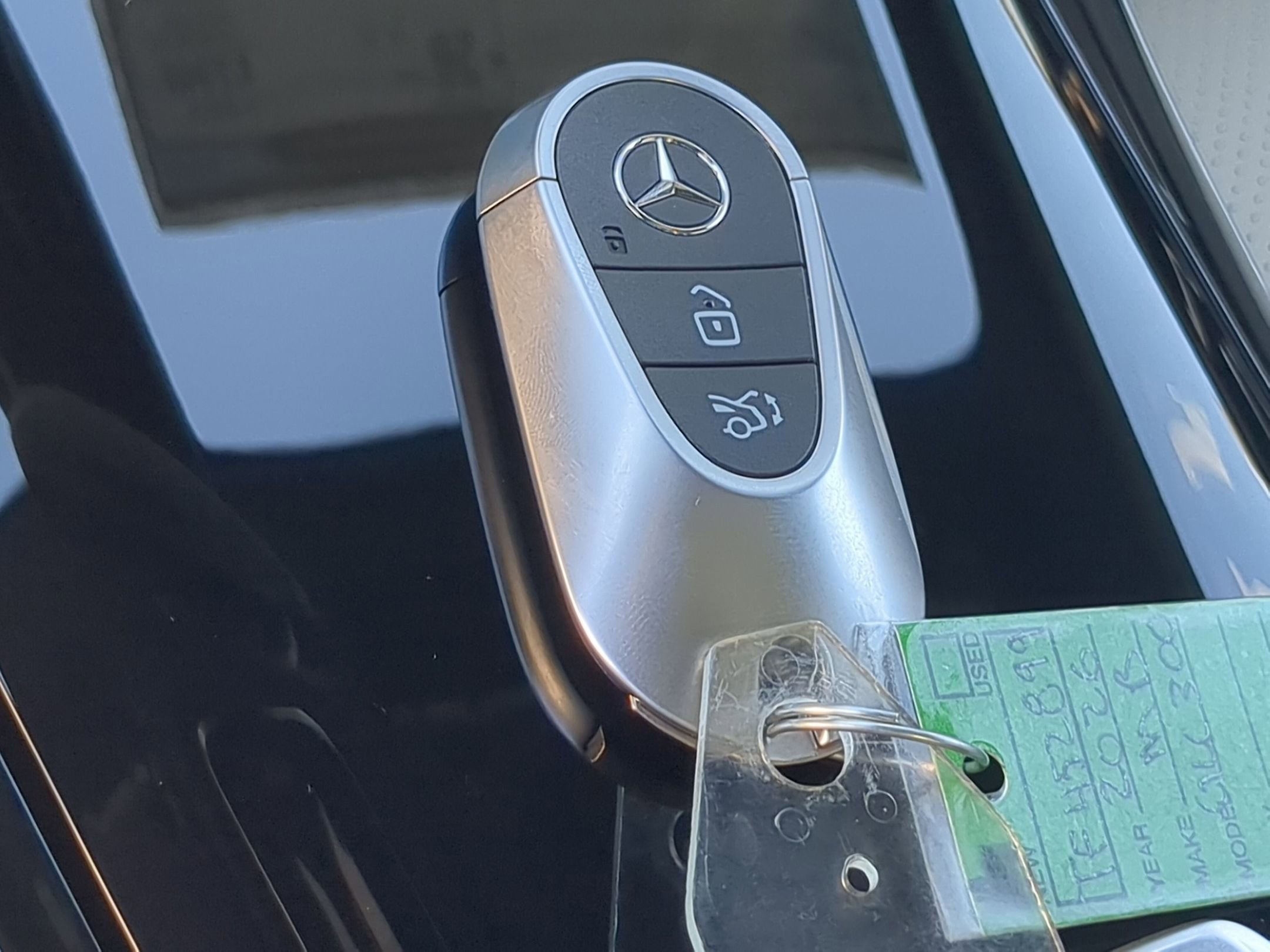 2026 Mercedes Benz GLC 300 4MATIC photo 24