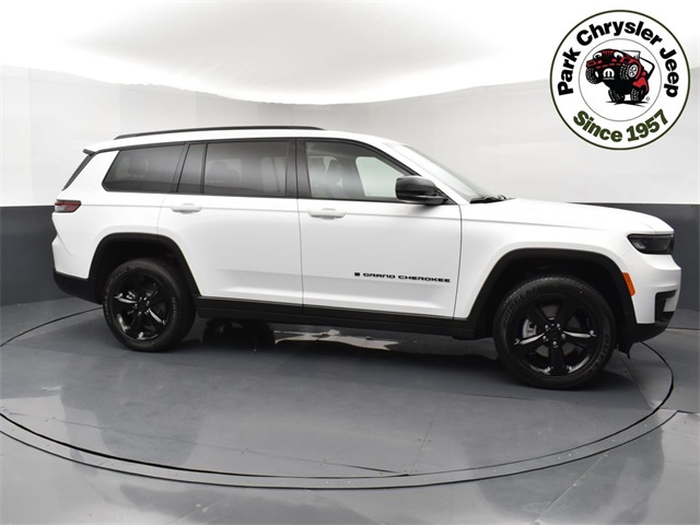 2025 Jeep Grand Cherokee L Altitude's photo