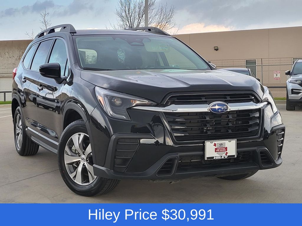 2024 Subaru Ascent Premium's photo