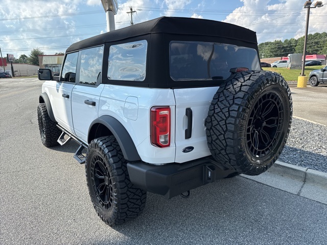 2025 Ford Bronco Base photo 9