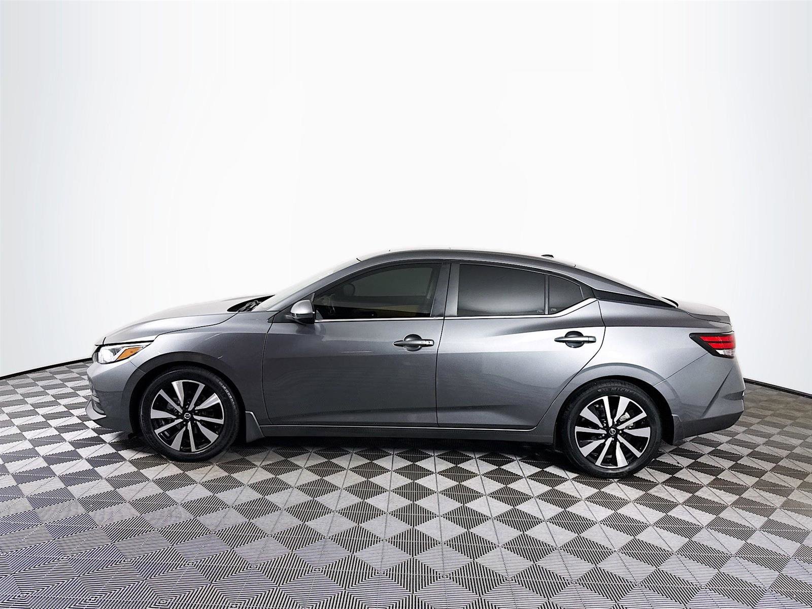 2022 Nissan Sentra SV photo 4
