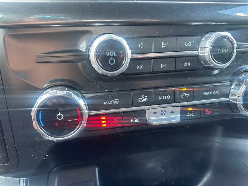 2022 Ford F-150 XLT photo 21