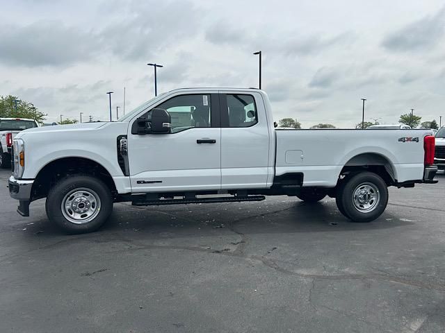 2025 Ford F-250 XL photo 3