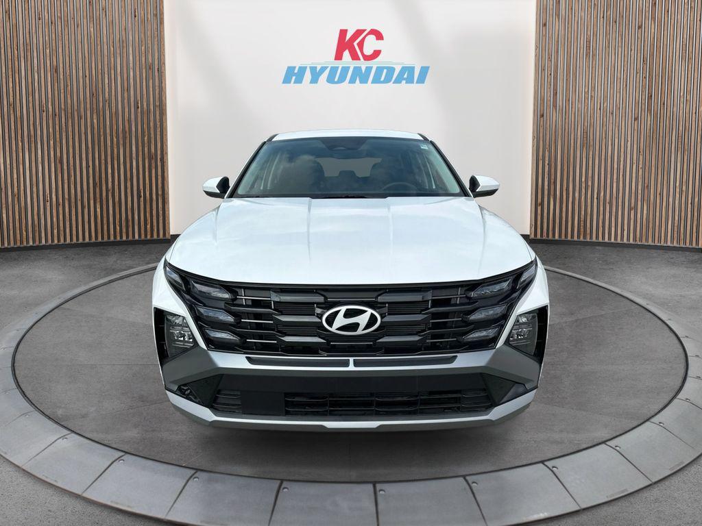 2025 Hyundai Tucson SE photo 2