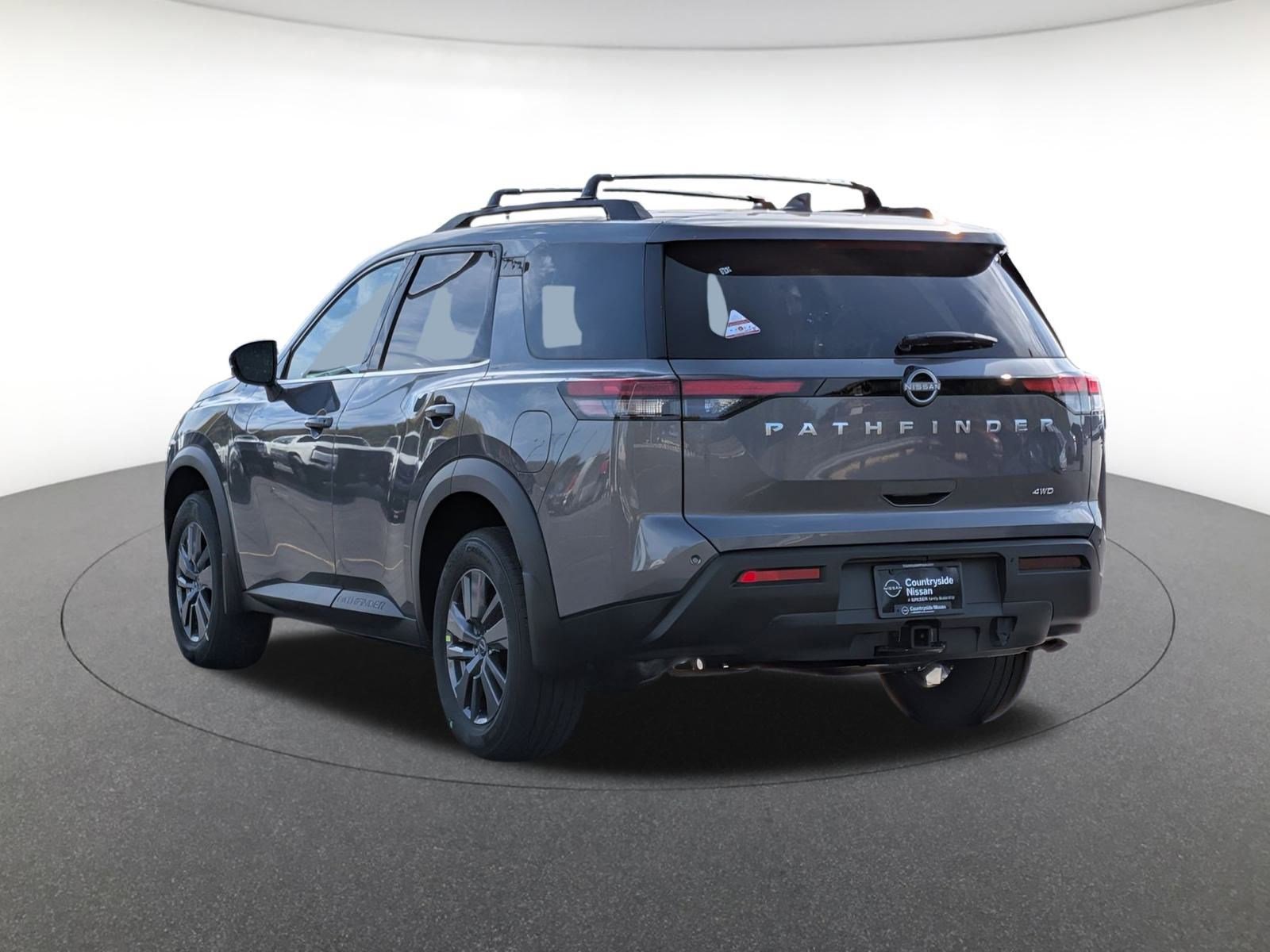 2025 Nissan Pathfinder SV photo 7