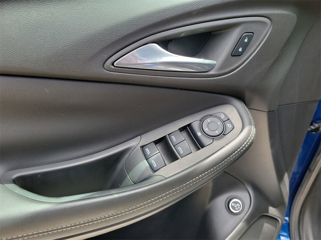 2022 Buick Encore GX Select Sport photo 13