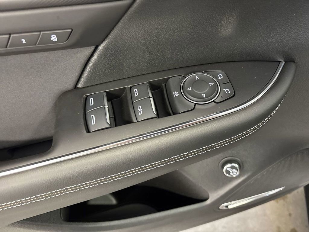 2025 Buick Envision Sport Touring photo 21