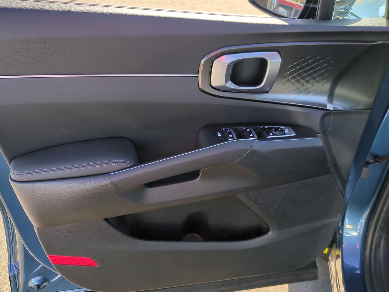 2025 Kia Sorento Hybrid EX photo 17
