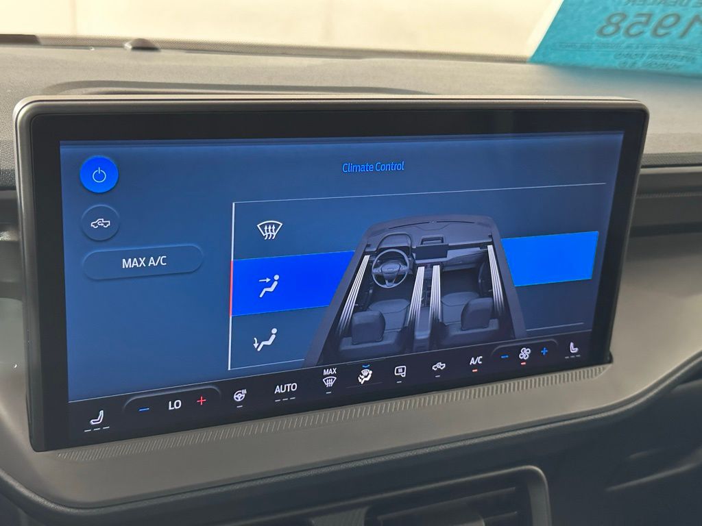 2025 Ford Maverick XLT photo 11
