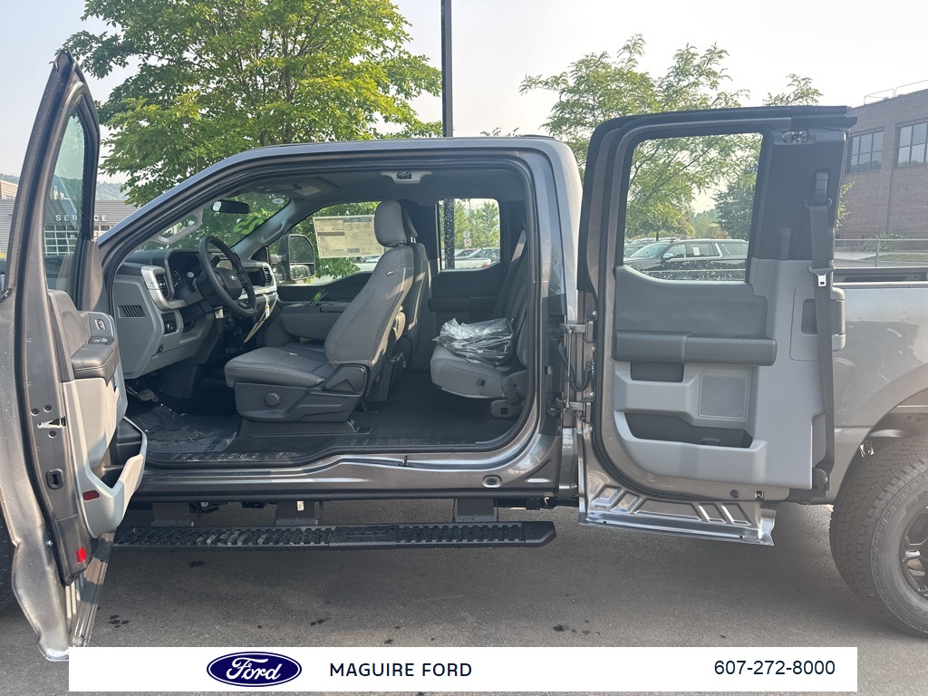 2025 Ford F-350 XL photo 10