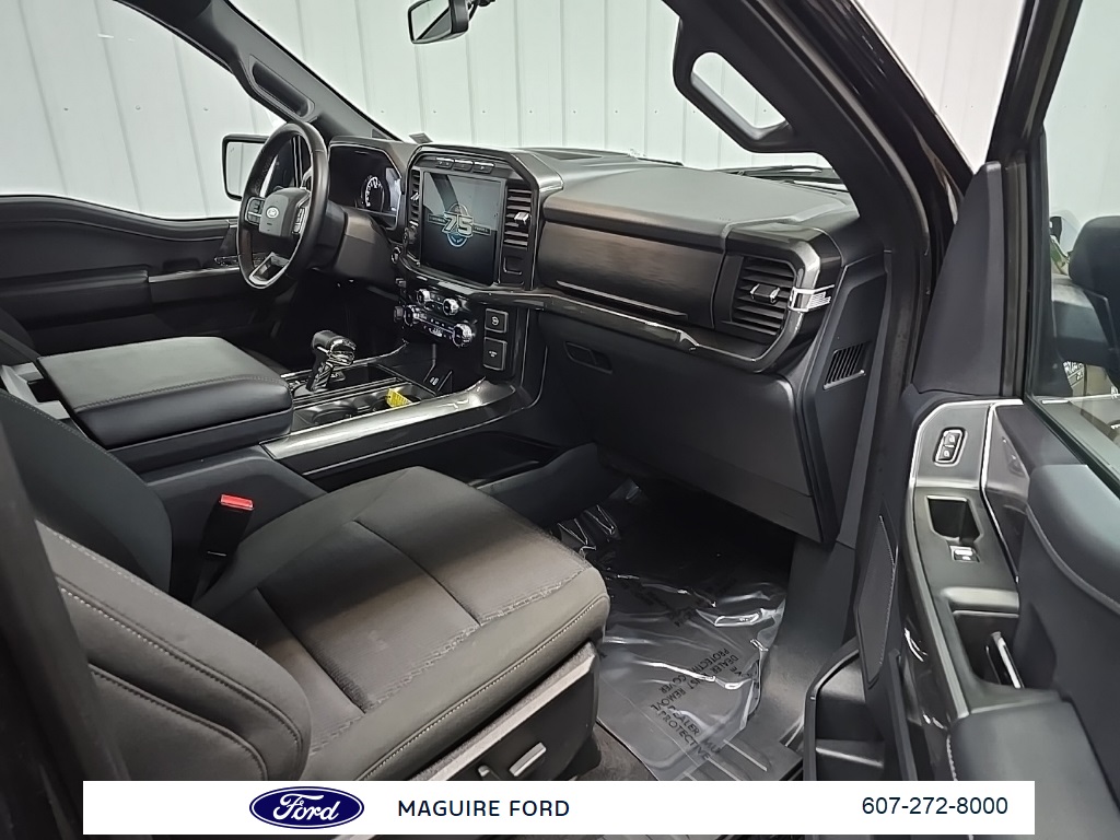 2023 Ford F-150 XLT photo 16