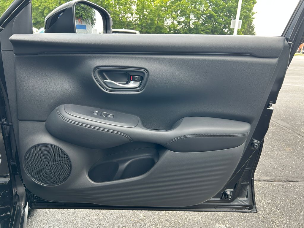 2026 Honda HR-V LX photo 19