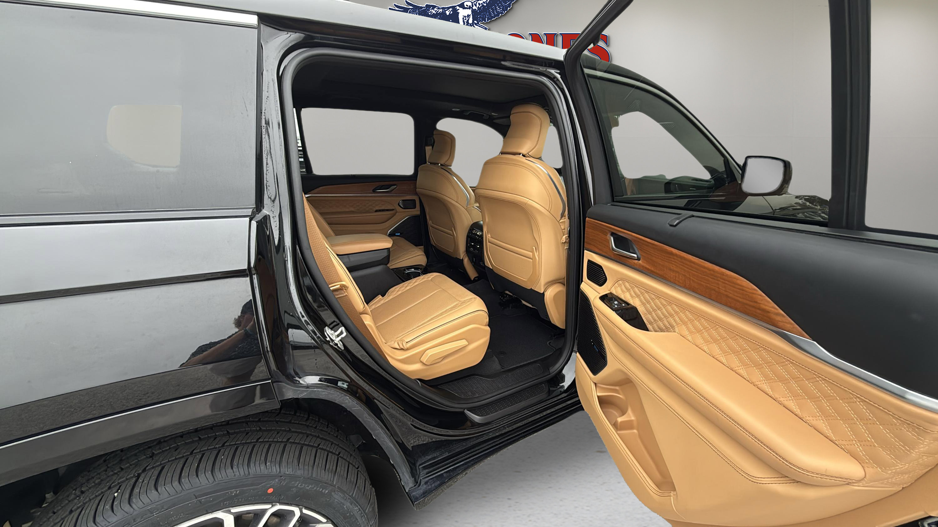 2021 Jeep Grand Cherokee L Summit Reserve photo 12